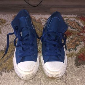 Converse- like new!